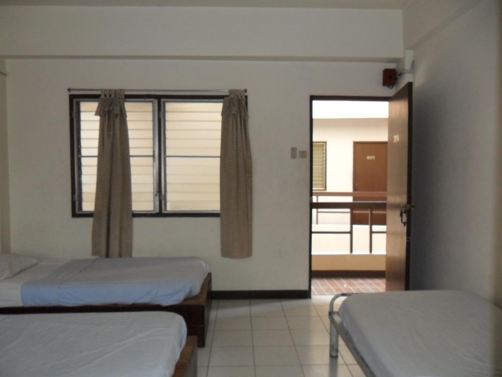 Chiangmai Inn Guesthouse Чіангмай Номер фото